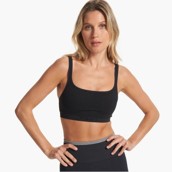 Vuori Other - Vuori Helix Seamless Bra In Black.
